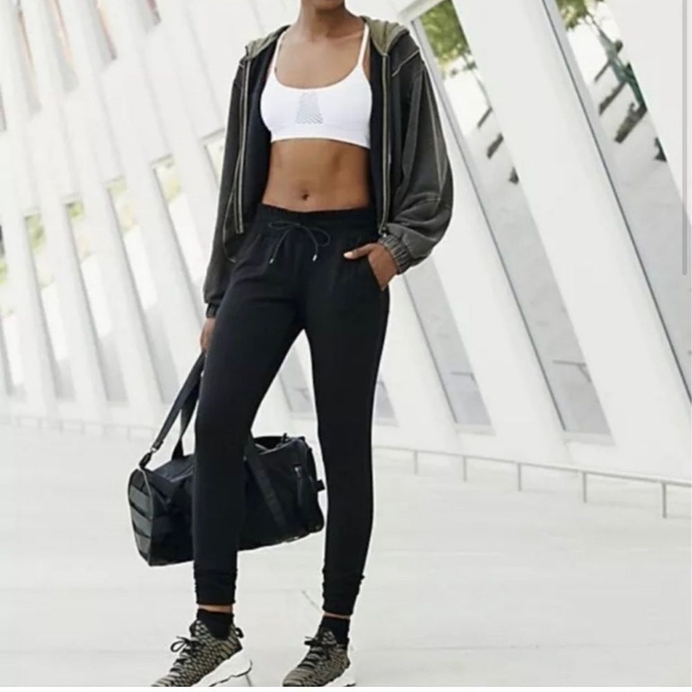 Free People FP Movement Sunny Skinny Joggers In Black Size Large
